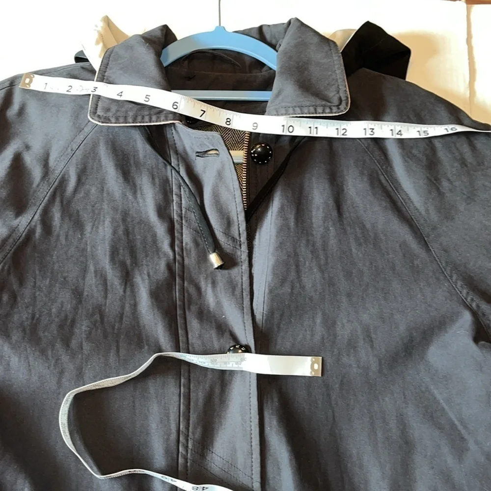 VTG-Hudson Place-M-black-Removable lining hooded jacket/coat with cinched waist.